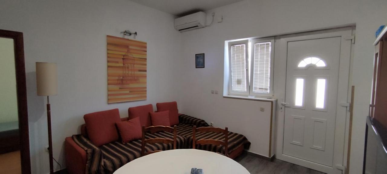 Apartment Strbic Плоче Екстериор снимка